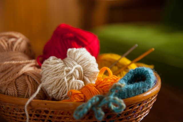ミシン糸や編み物用の毛糸、手芸糸を安く手に入れる方法